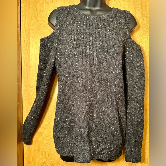 Ann Taylor Sweaters - Ann Taylor factory size medium cold shoulder long sleeve sweater